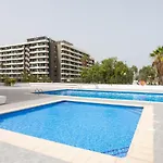 Home2book Family With Pool Americas アパート *