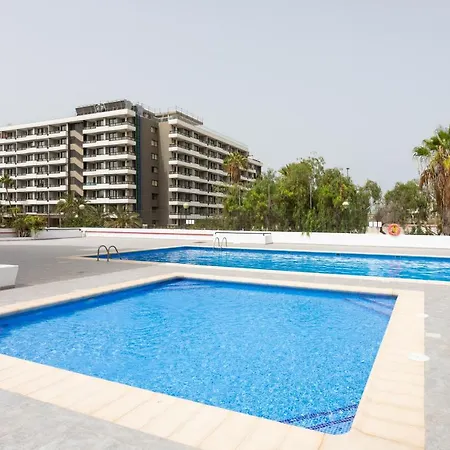 Home2book Family With Pool Americas Апартаменти *