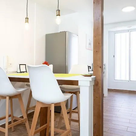 Apartman Home2book Family With Pool Americas